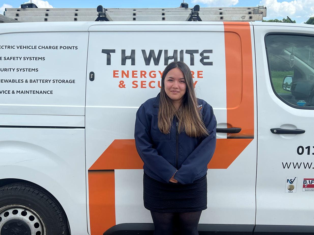 Lily Oliver Apprentice